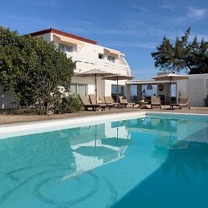 Hélène Holidays&Retreats